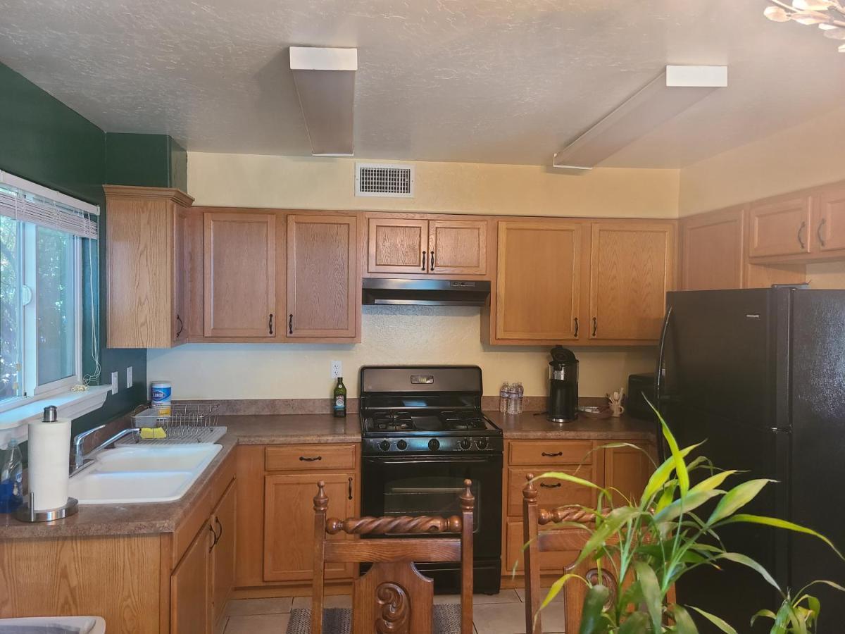 Sacred Mtn River Suites Kernville Exterior foto